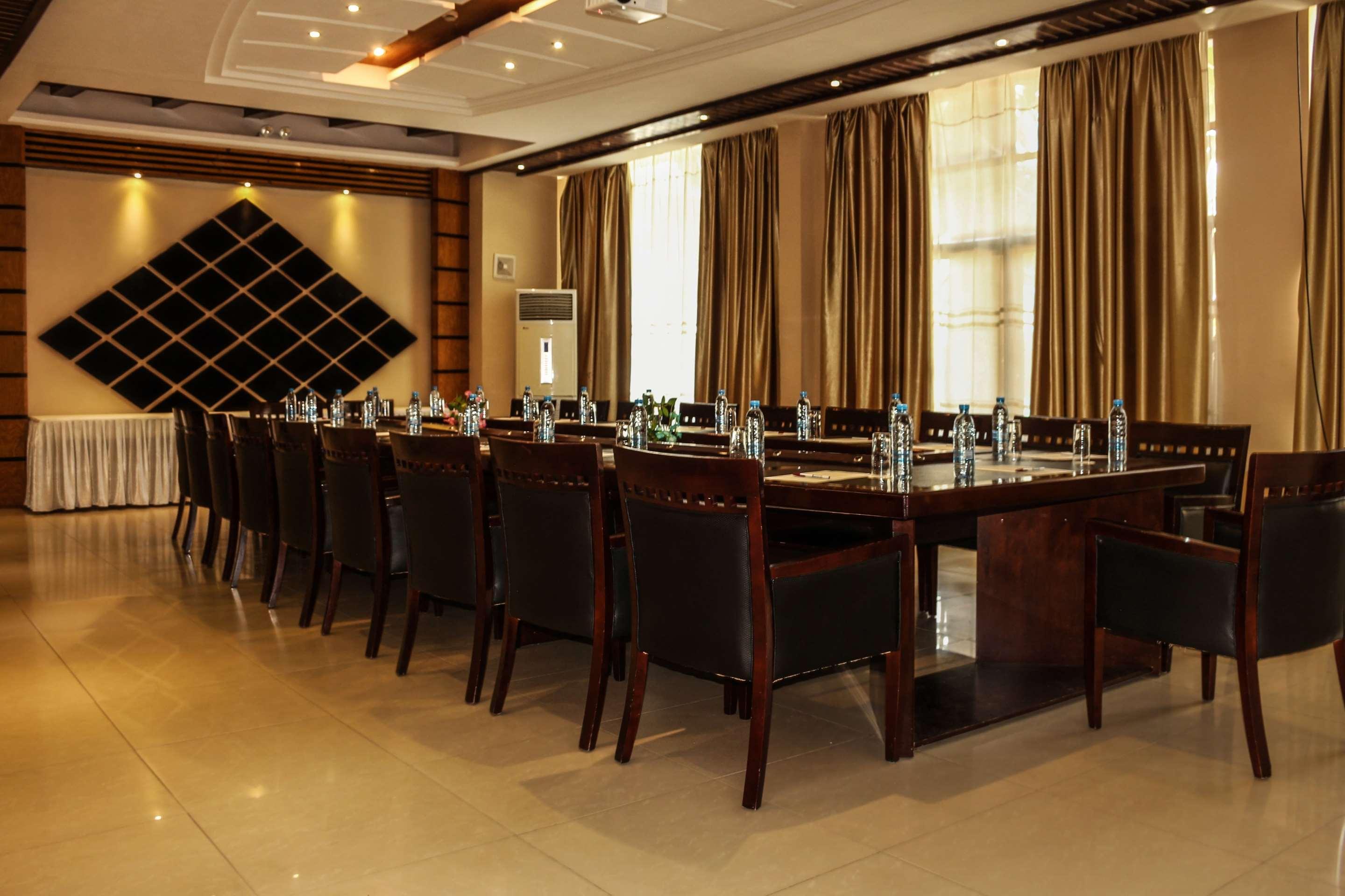 Best Western Plus Paramount Hotel Λουσάκα Εξωτερικό φωτογραφία